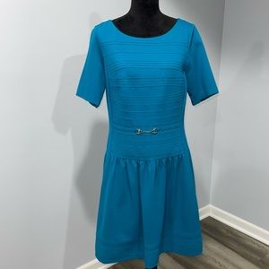 White House Black Market size 12 dress Short-Sleeve Pintuck Drop Waist